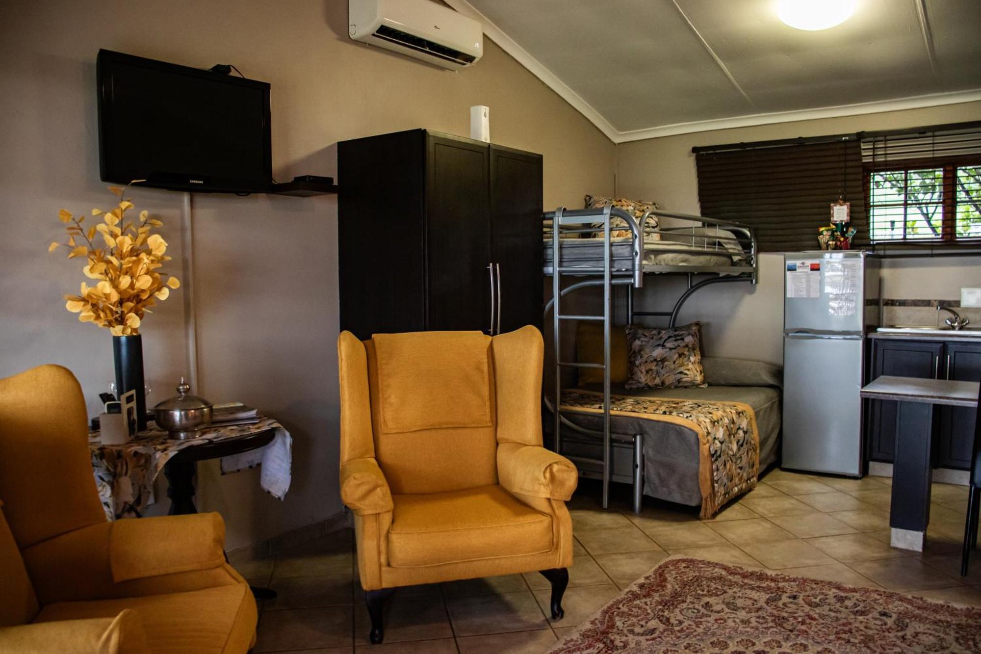 Апартаменты Drakensview Self Catering Уинтертон Экстерьер фото